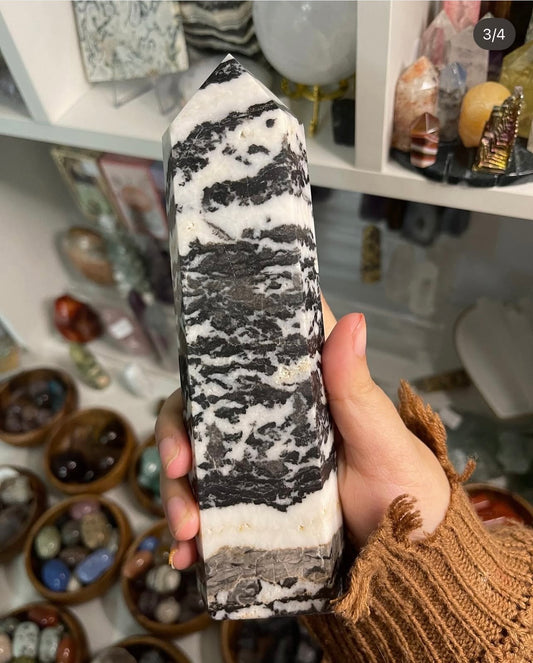 Zebra Calcite Statement Tower